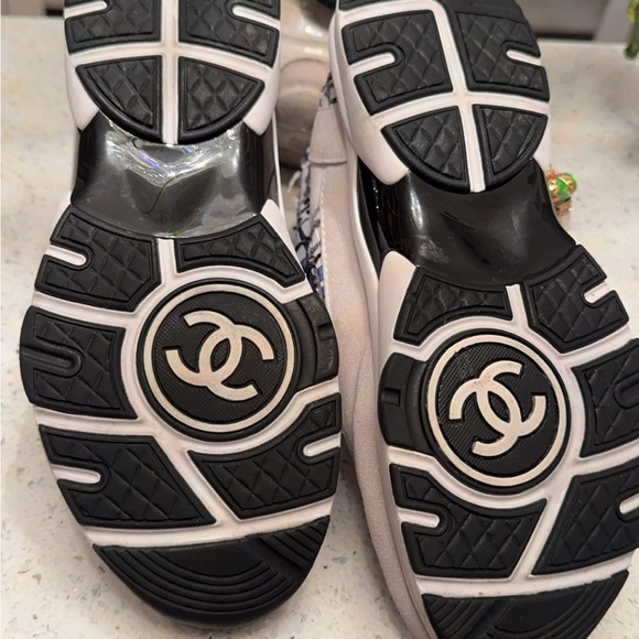 Blue & White CHANEL Sneakers 👟 - Picture 8 of 8
